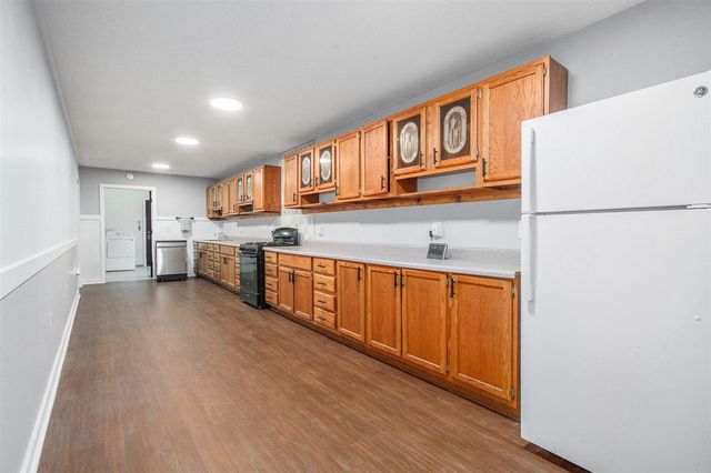 68715 66th Avenue, Watervliet, MI 49098