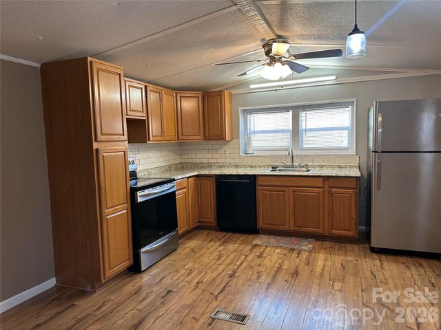 6572 Buckskin Trail, Vale, NC 28168