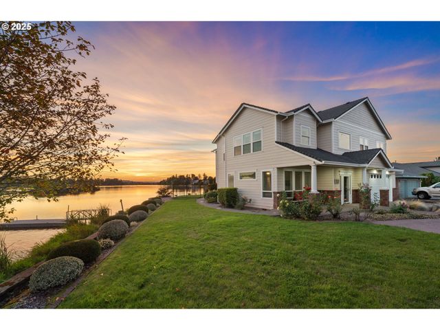 21795 Ne LACHENVIEW Ln, Fairview, OR 97024