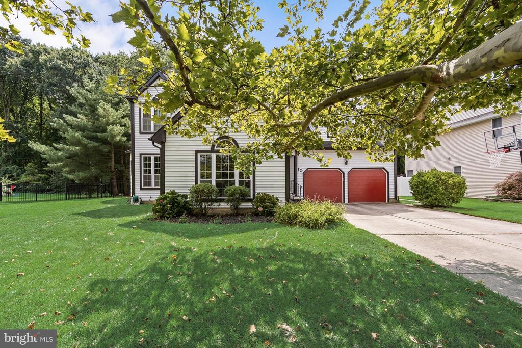 10 EDINBURGH LN, MOUNT LAUREL, NJ 08054 — photo 2