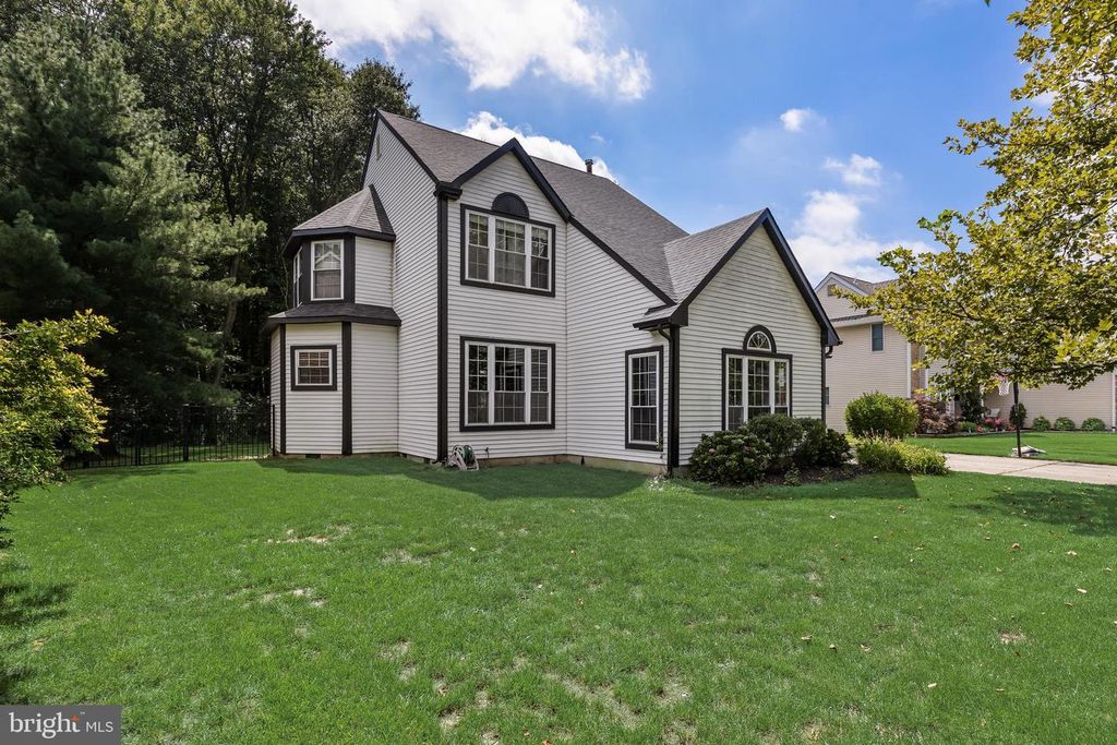 10 EDINBURGH LN, MOUNT LAUREL, NJ 08054 — photo 3