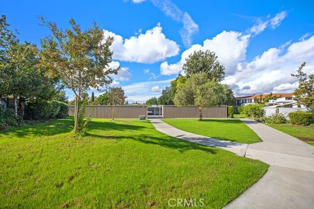 2119 Via Puerta Q, Laguna Woods, CA 92637