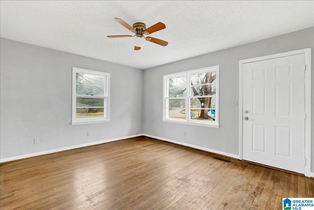 1712 4TH PLACE NW, Center Point, AL 35215