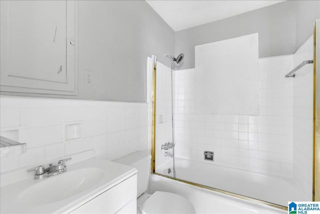 1712 4TH PLACE NW, Center Point, AL 35215