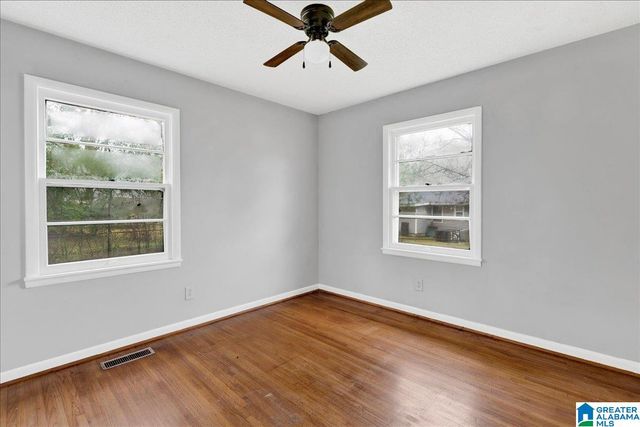 1712 4TH PLACE NW, Center Point, AL 35215