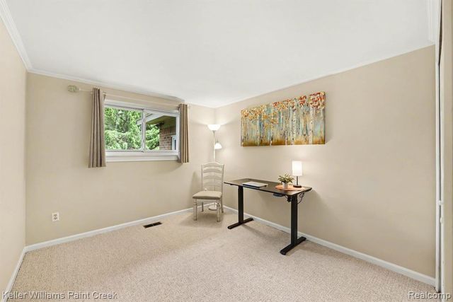 2404 Browning Drive, Lake Orion, MI 48360