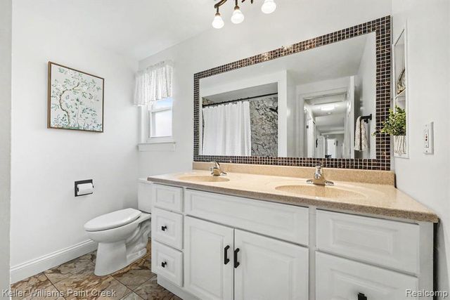 2404 Browning Drive, Lake Orion, MI 48360