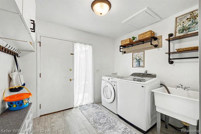 2404 Browning Drive, Lake Orion, MI 48360