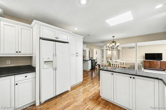 2404 Browning Drive, Lake Orion, MI 48360