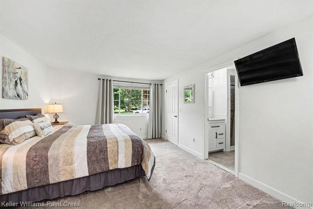 2404 Browning Drive, Lake Orion, MI 48360