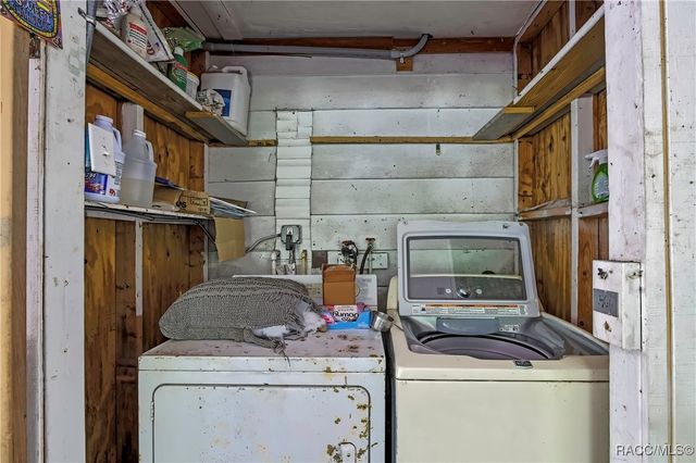 9488 N Rainelle Avenue, Crystal River, FL 34428