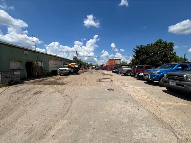 7941 Dockal Road, Houston, TX 77028