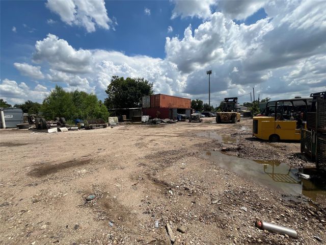 7941 Dockal Road, Houston, TX 77028