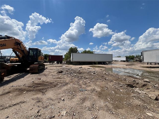 7941 Dockal Road, Houston, TX 77028