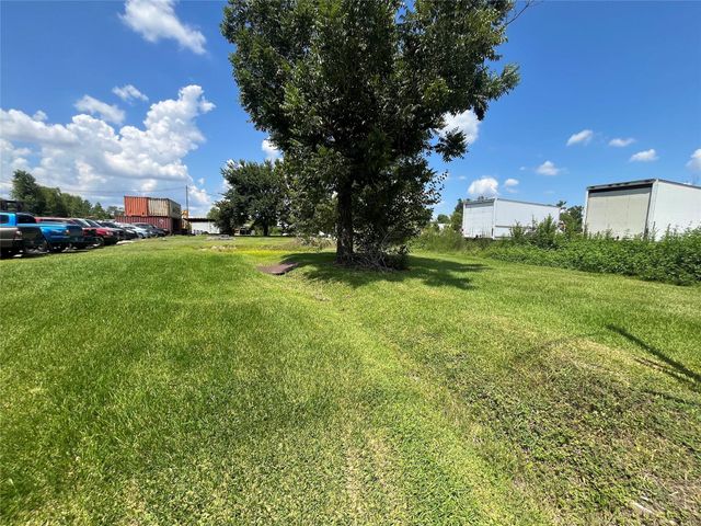 7941 Dockal Road, Houston, TX 77028