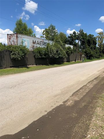 7941 Dockal Road, Houston, TX 77028
