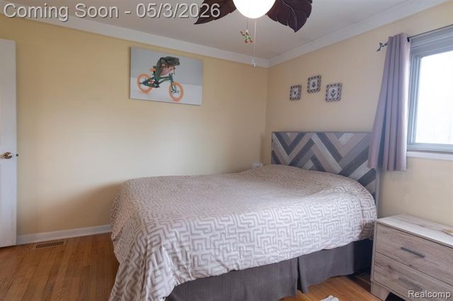 27604 Rialto Street, Madison Heights, MI 48071