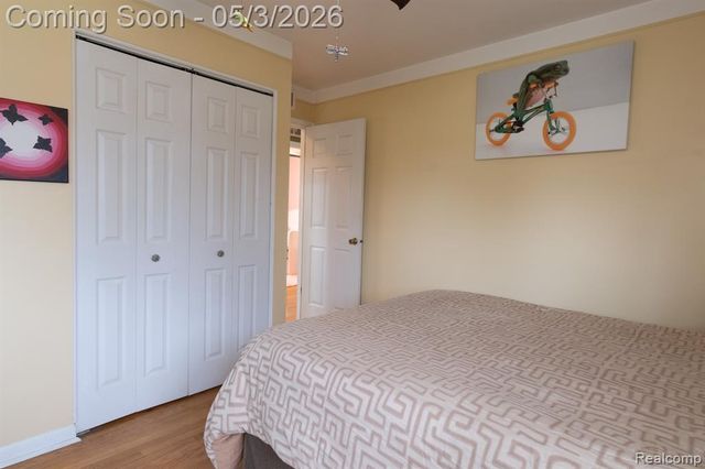 27604 Rialto Street, Madison Heights, MI 48071