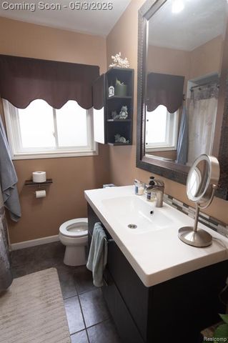 27604 Rialto Street, Madison Heights, MI 48071