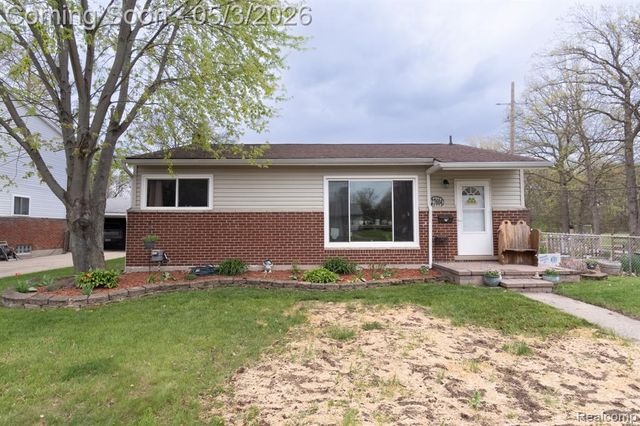 27604 Rialto Street, Madison Heights, MI 48071