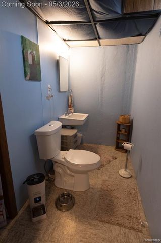 27604 Rialto Street, Madison Heights, MI 48071