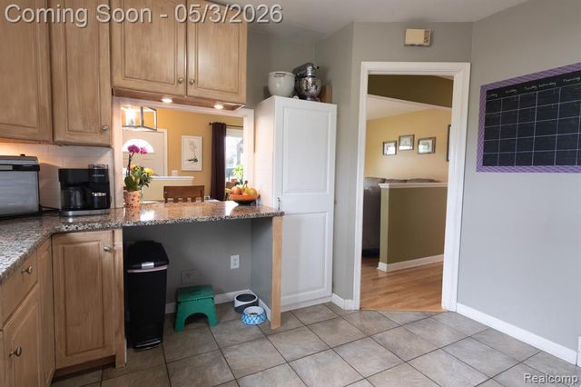 27604 Rialto Street, Madison Heights, MI 48071