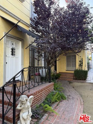 157 N La Peer Drive D, Beverly Hills, CA 90211