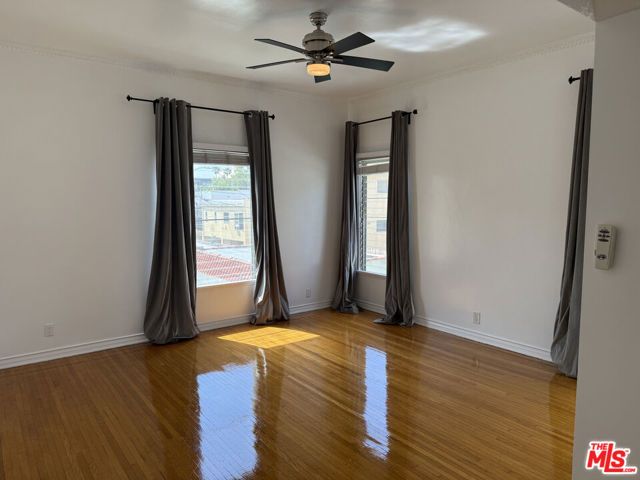 157 N La Peer Drive D, Beverly Hills, CA 90211