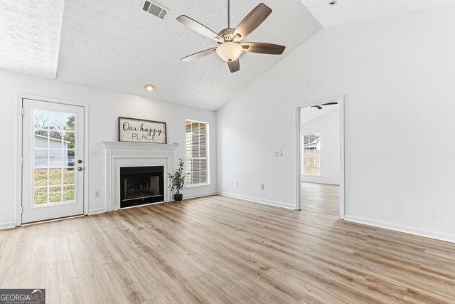 204 Apple Valley Road, Macon, GA 31217