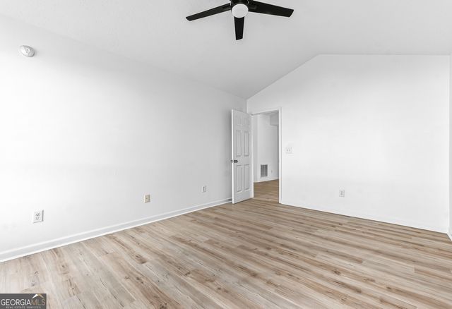 204 Apple Valley Road, Macon, GA 31217