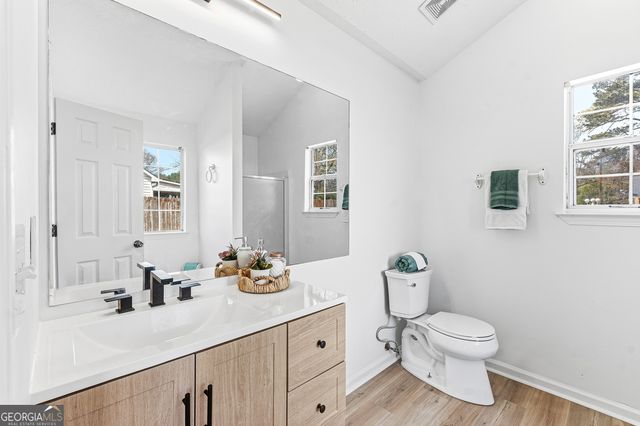 204 Apple Valley Road, Macon, GA 31217