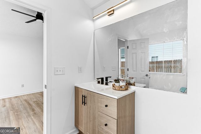 204 Apple Valley Road, Macon, GA 31217