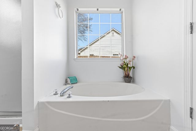 204 Apple Valley Road, Macon, GA 31217