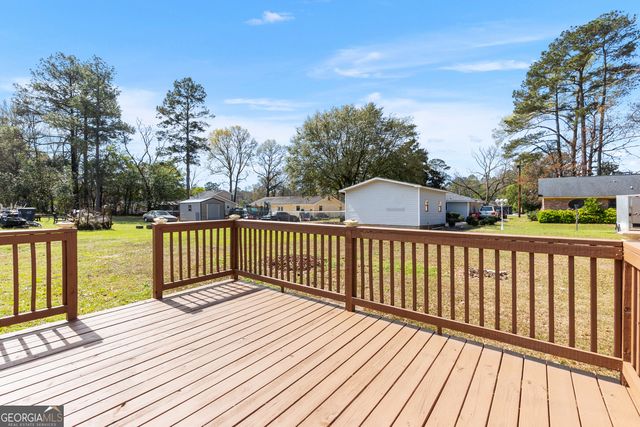 204 Apple Valley Road, Macon, GA 31217