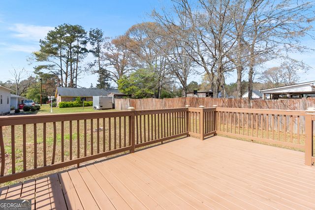 204 Apple Valley Road, Macon, GA 31217