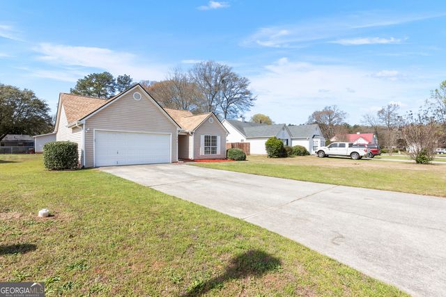 204 Apple Valley Road, Macon, GA 31217