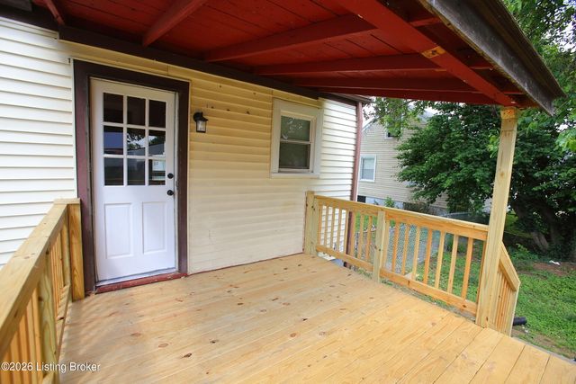 6024 Lewis Way, Louisville, KY 40272