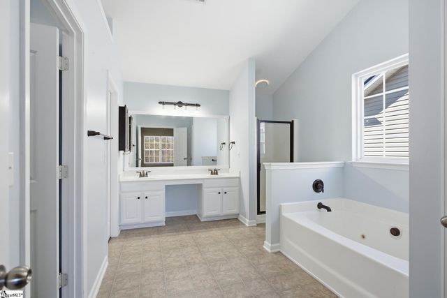 10 Crested Spring Court, Greenville, SC 29605