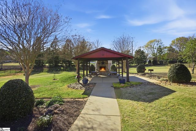 10 Crested Spring Court, Greenville, SC 29605