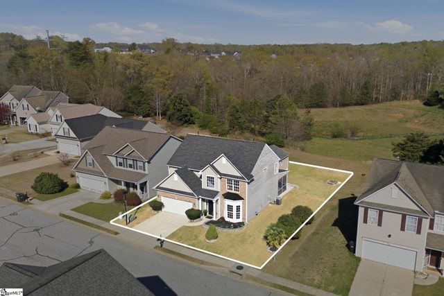 10 Crested Spring Court, Greenville, SC 29605