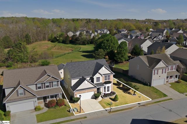 10 Crested Spring Court, Greenville, SC 29605