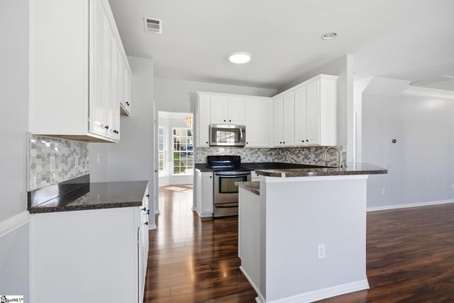 10 Crested Spring Court, Greenville, SC 29605