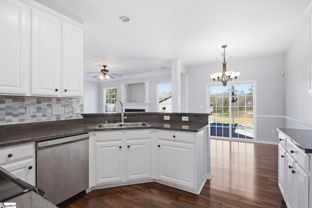 10 Crested Spring Court, Greenville, SC 29605