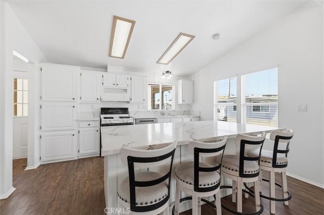 24200 Walnut Street 35, Torrance, CA 90501