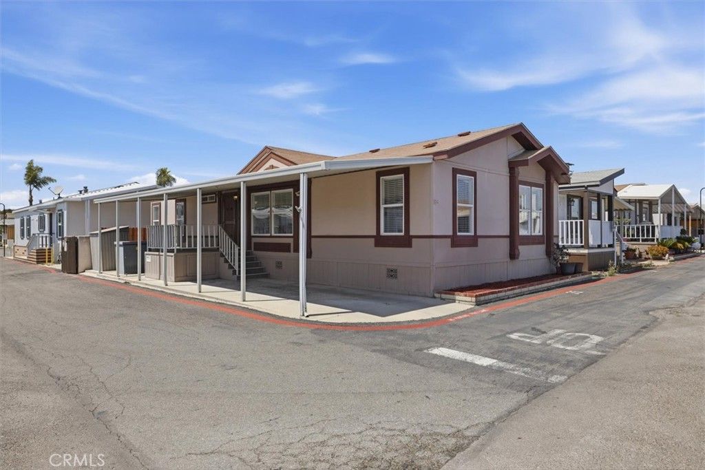 24200 Walnut Street 35, Torrance, CA 90501