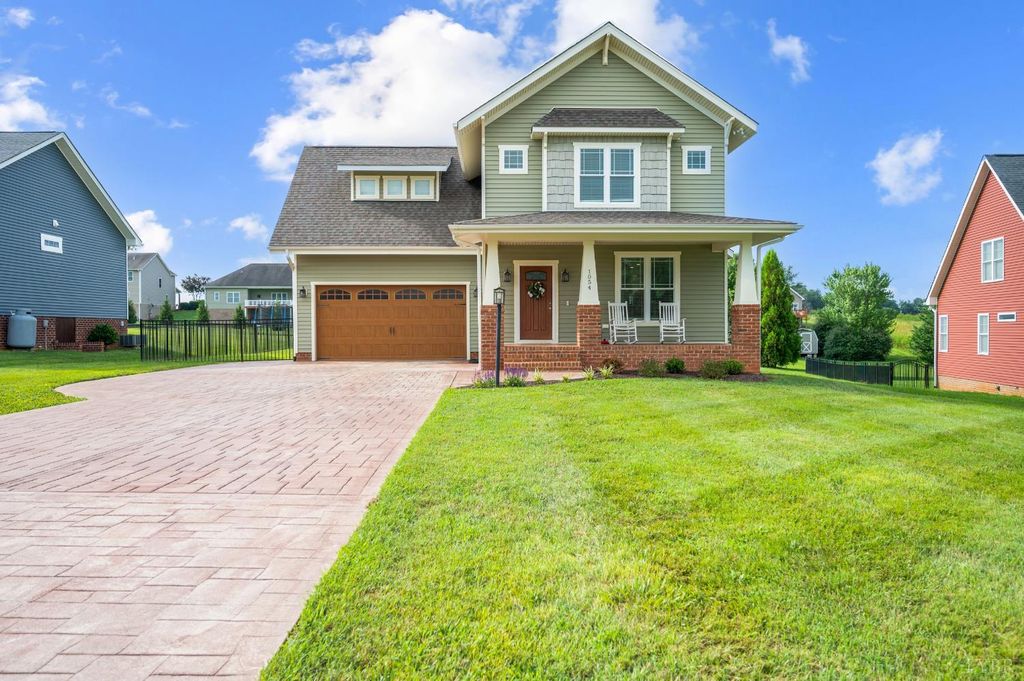 1054 Wye Oak Court, Forest, VA 24551