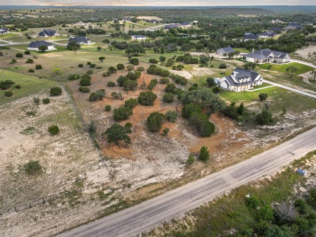2115 Eagles Ridge Dr, Weatherford, TX 76087