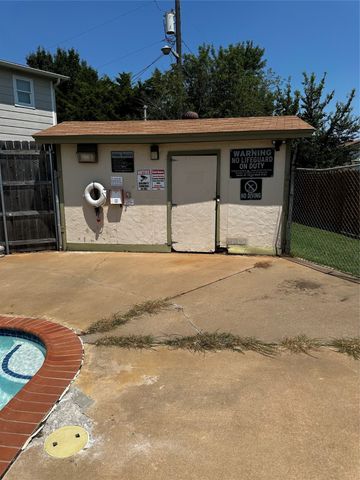 1404 Courtney Place, Cleburne, TX 76033