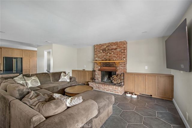 1463 S Citrus Avenue, Escondido, CA 92027