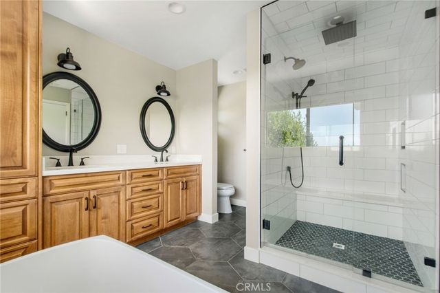 1463 S Citrus Avenue, Escondido, CA 92027